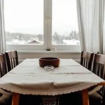 Apartament Doris Mit Hallenbad Und Sauna By Monicare Seefeld w Tirolu