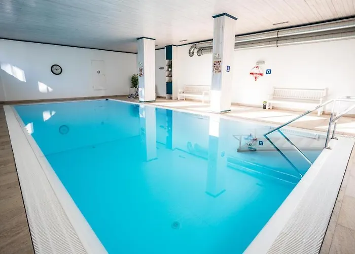 Doris Mit Hallenbad Und Sauna By Monicare Apartament Seefeld w Tirolu